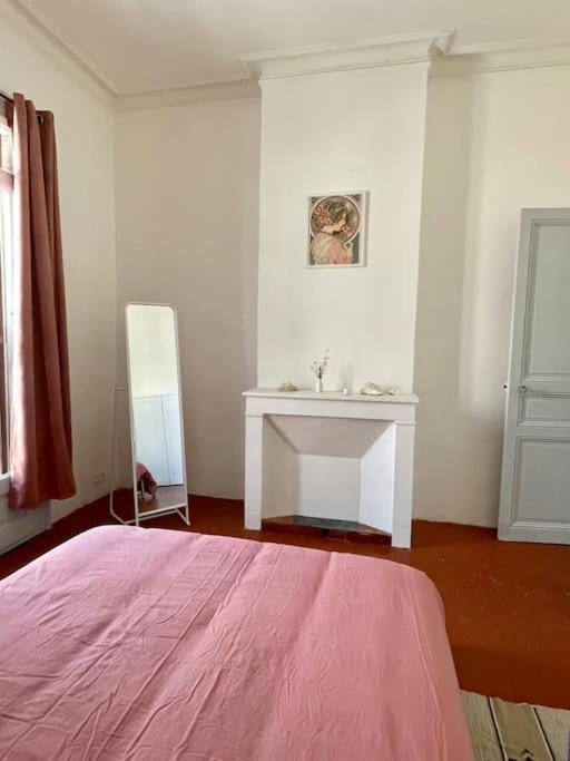 Le Montmorency 41 Authentique Et Cosy Centre Historique Proximite Parking Gratuit Sete Luaran gambar